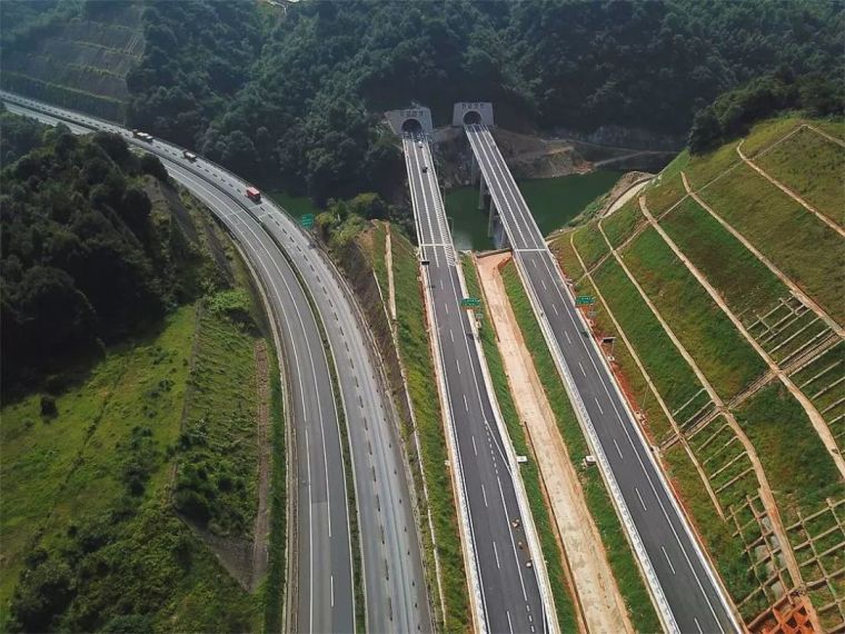 公路智慧工地建设资料下载-[重庆]城市快速公路改造道路工程设计图纸