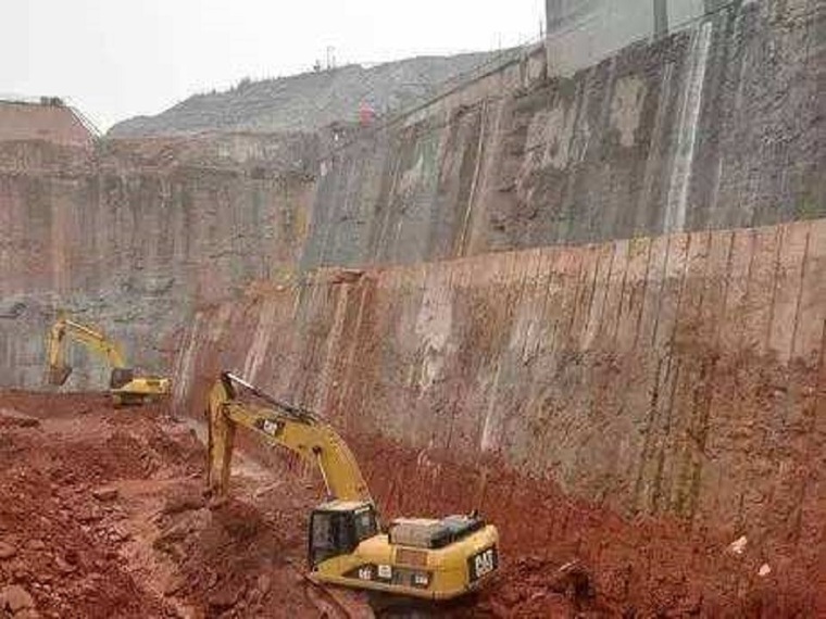 地铁的技术交底资料下载-地铁车站基坑开挖技术交底