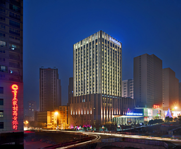 [重庆]艾美酒店室内装修项目施工图+实景图-1)Le Meridien Chongqing, Nan'an—Exterior 拍攝者