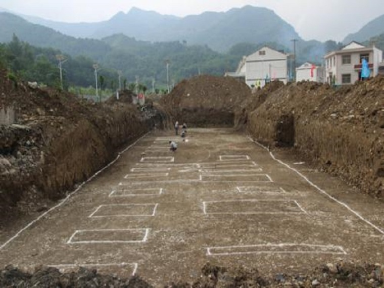 上海深基坑土方施工方案资料下载-深基坑土方开挖安全施工方案