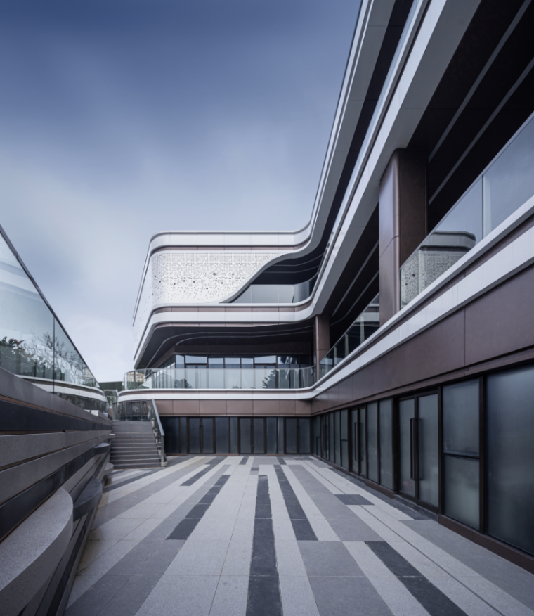 流线型立面设计,摄影:是然建筑摄影