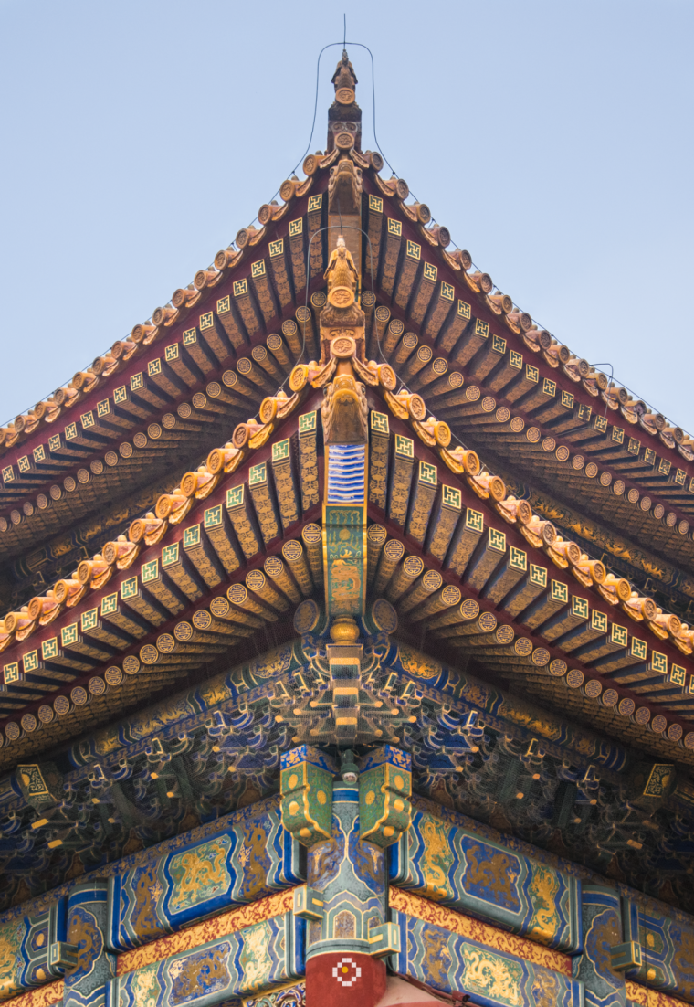 装饰作用 从下仰望 数量庞大的斗栱 更是增加了太和殿