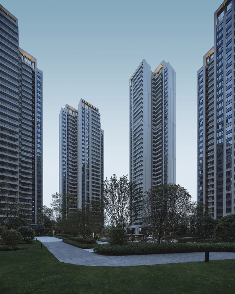 成都中铁建·青秀未遮山住宅区建筑