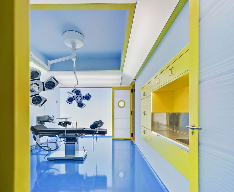 西班牙nexus8创伤科诊所