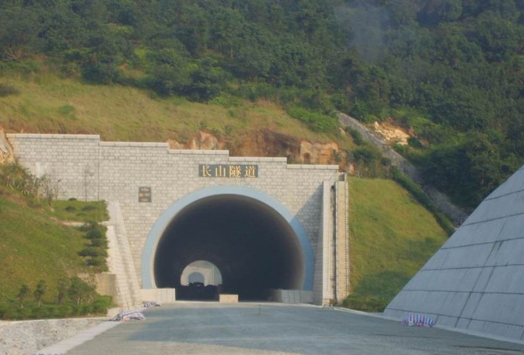 道路测量指导书资料下载-道路桥梁隧道工程测量（92页，ppt）