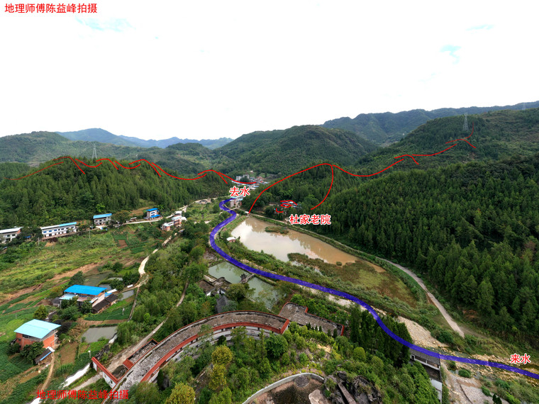 侧看罗汉打坐穴,内局紧凑,罗城紧密