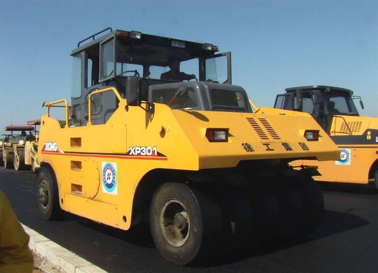 沥青路面精细化施工技术及质量控制