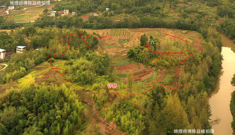 陳益峰:飛蛾穴,李氏入川祖墳,後代官貴如-建築風水-築龍建築設計論壇