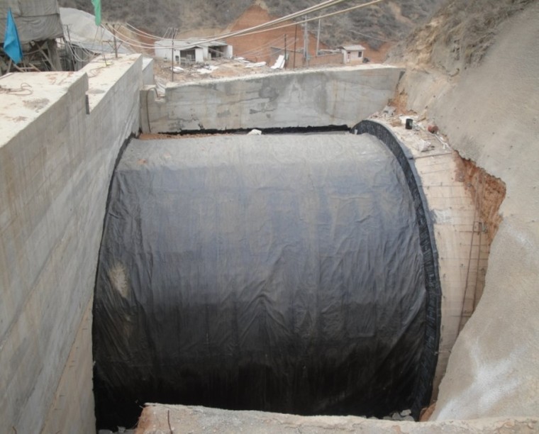 渗漏水案例资料下载-隧道渗漏水的成因、预防与治理