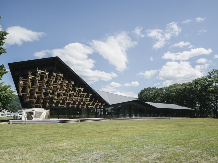 日本Snowpeak Landstation白马餐厅