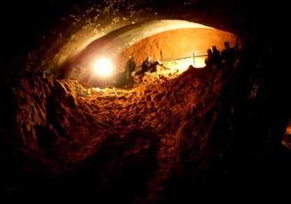隧道超前地质预报照片资料下载-隧道地质超前预报方法及工程实例