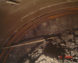 公路隧道地质报告资料下载-公路隧道施工方法及施工中的突出问题