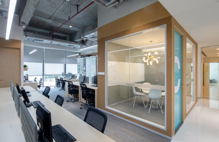 设计公司办公空间装修资料下载-合理的利用空间对办公室装修设计非常重要