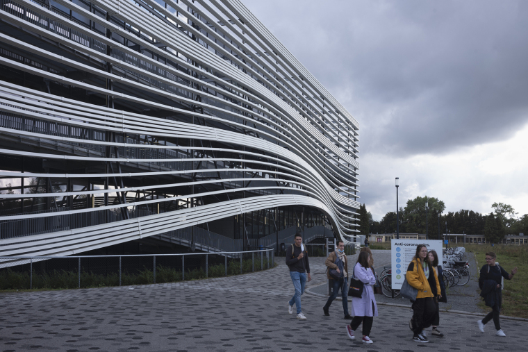 比利时根特大学学院外部实景图1