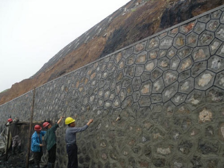 扶壁式挡土墙下载资料下载-悬臂扶壁式挡土墙施工方案