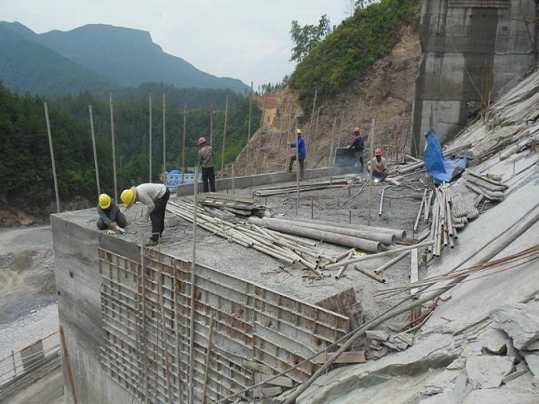 大坝混凝土浇筑流程资料下载-水库大坝施工技术质量控制.