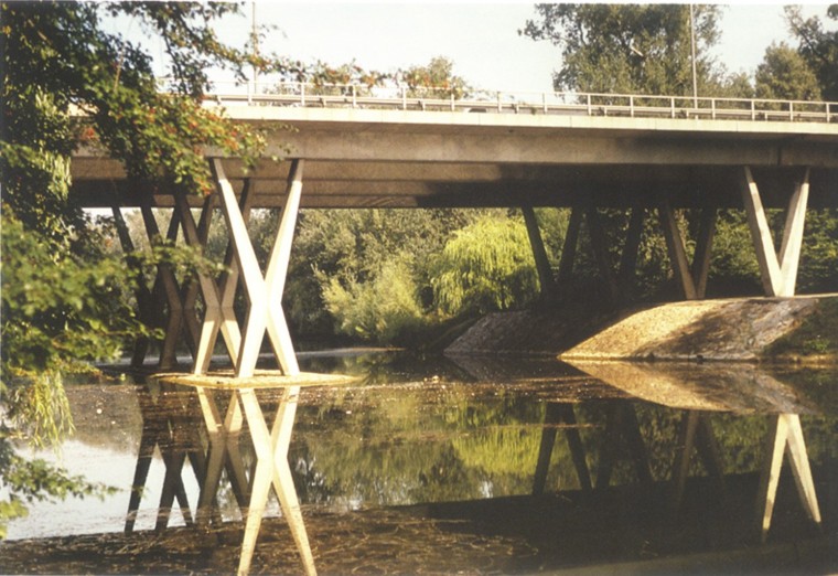 桥梁刚性墩台刚度计算资料下载-桥梁墩台的设计、构造及计算