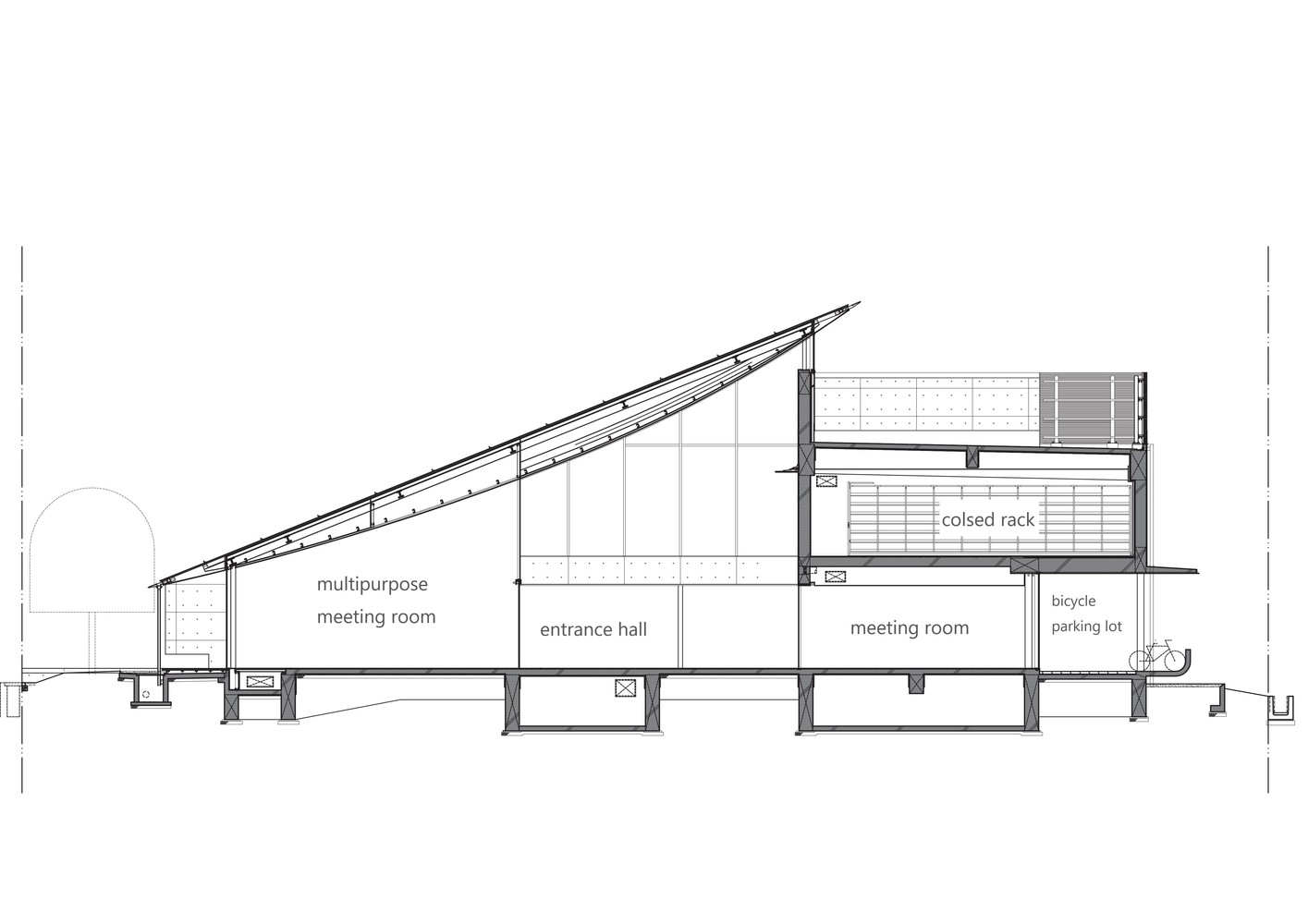 日本砺波市立砺波图书馆剖面图1