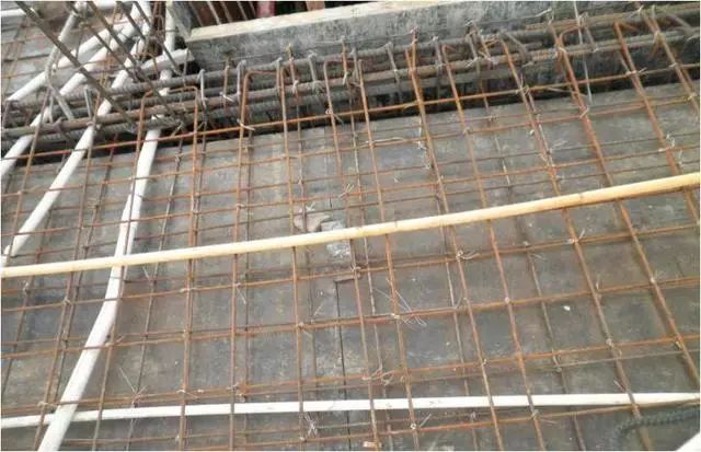 混凝土工程重点资料下载-钢筋模板混凝土常见质量缺陷！检查重点！