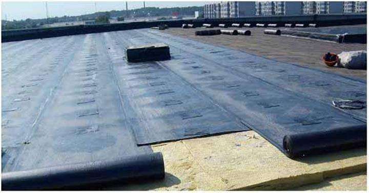 防水卷材热粘施工工艺资料下载-反应粘防水卷材施工工艺和质量标准 (2015)