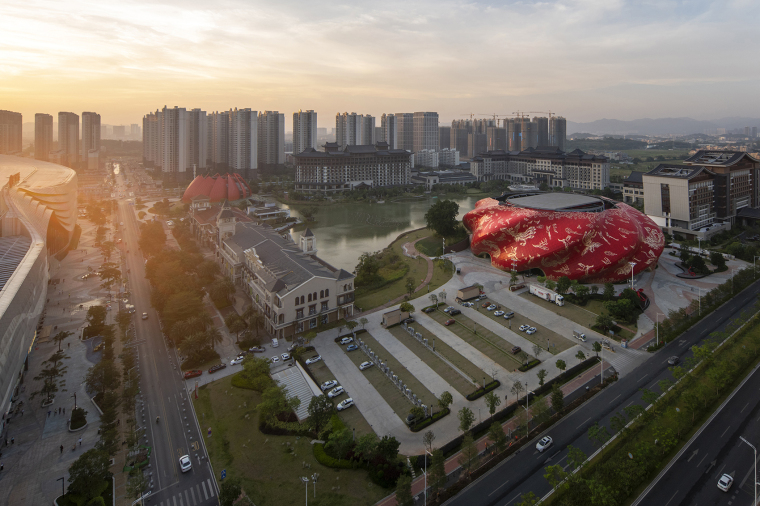 广州融创大剧院外部实景图