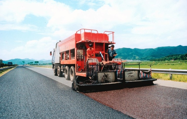 沥青路面渗水试验经验值资料下载-高速公路沥青路面预防性养护(ppt)
