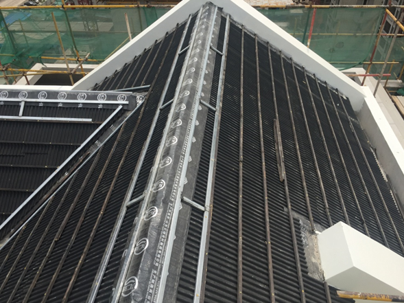 屋面建筑工法资料下载-陶感三维沥青瓦及波形防水板屋面施工工法