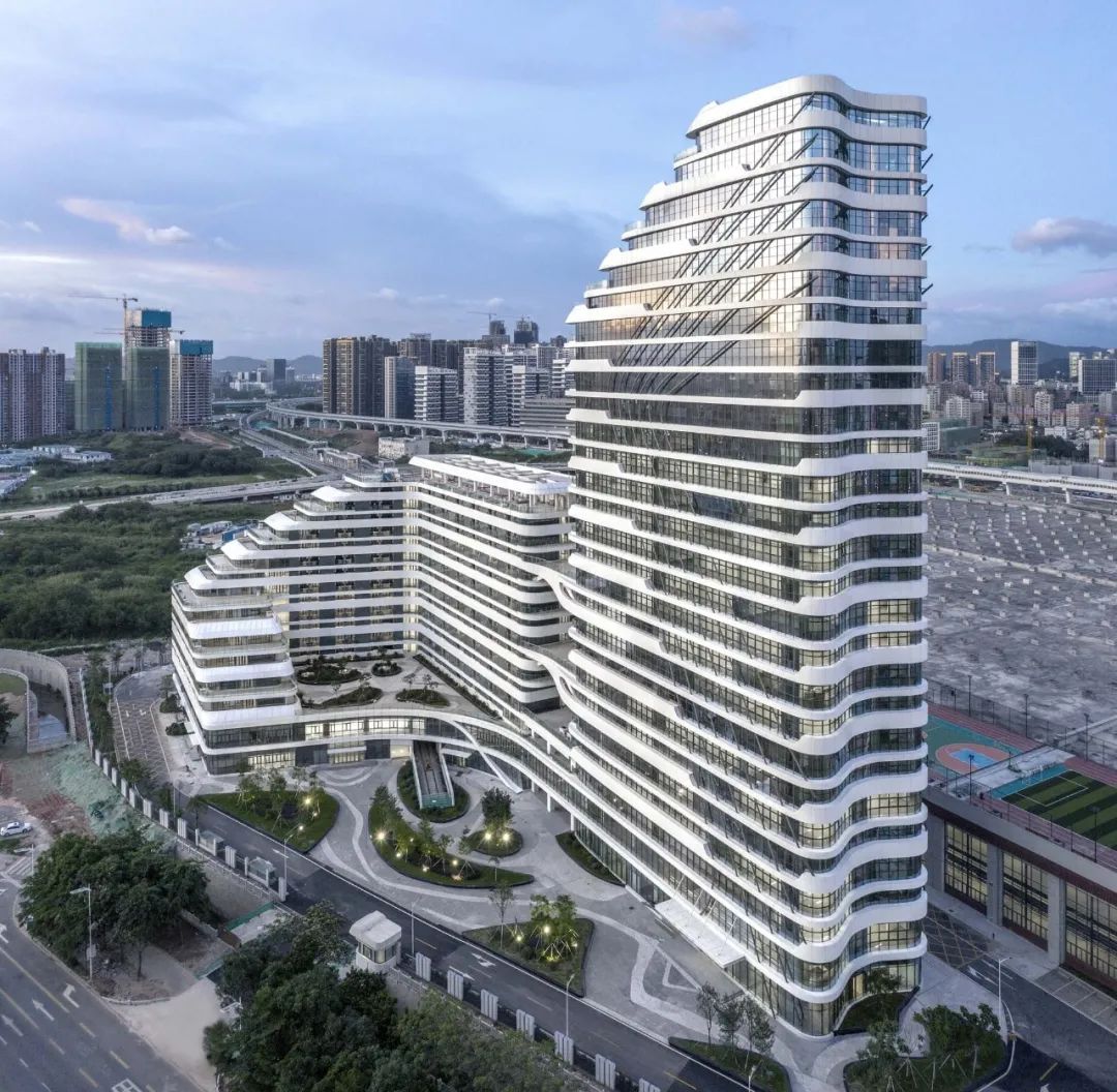 "线性速度串联"深圳地铁长圳车辆段综合楼-建筑方案-筑龙建筑设计论坛