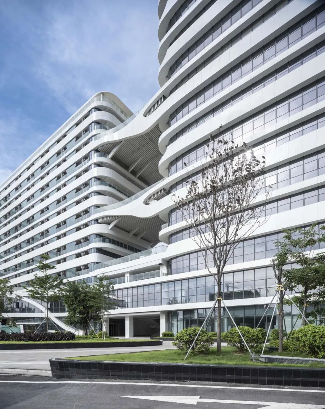 "线性速度串联"深圳地铁长圳车辆段综合楼-建筑方案-筑龙建筑设计论坛