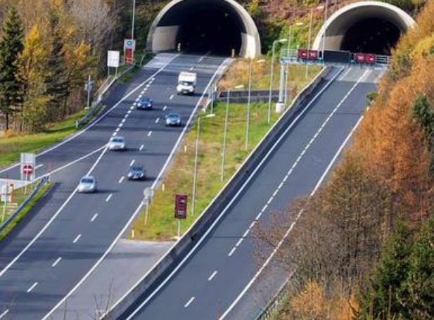 高速公路项目汇报资料下载-高速公路项目实施性施工组织设计汇报