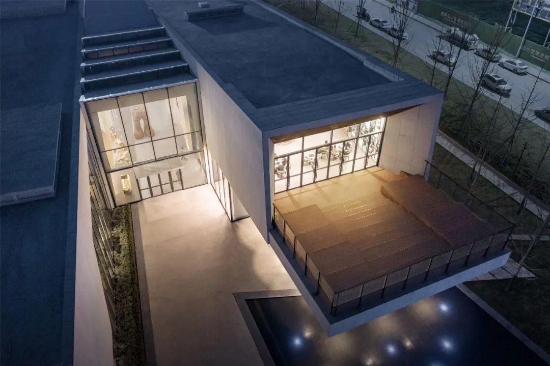 西安绿地能源艺术中心:三个长方体的交错叠-建筑方案-筑龙建筑设计
