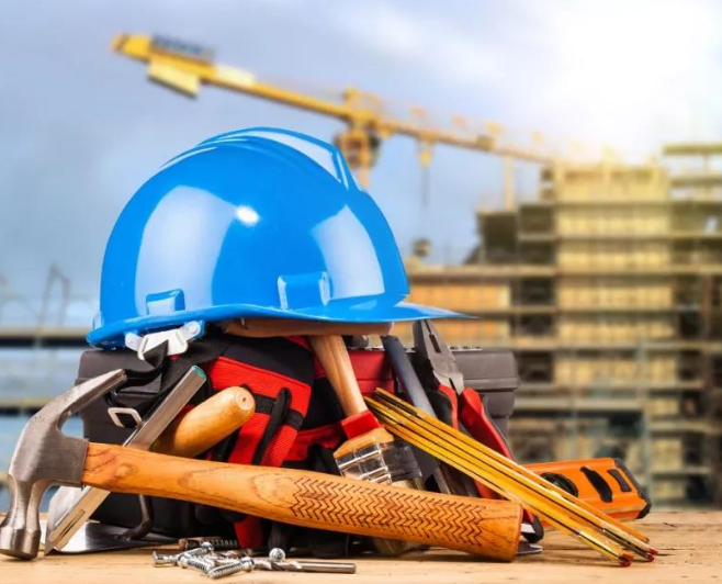 建筑的安全施工资料下载-建筑安全专项施工方案编写技术培训（72页）