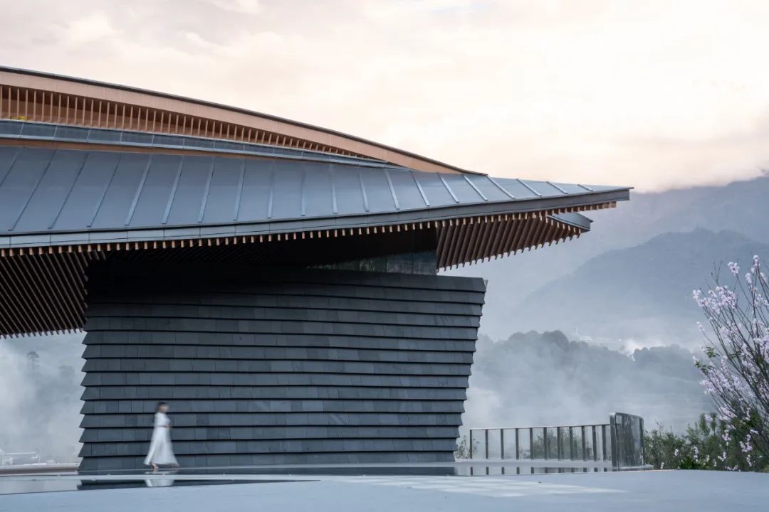 传统和现代的相遇:雅居乐腾冲原乡艺术中心-冼剑雄-建筑动态-筑龙建筑