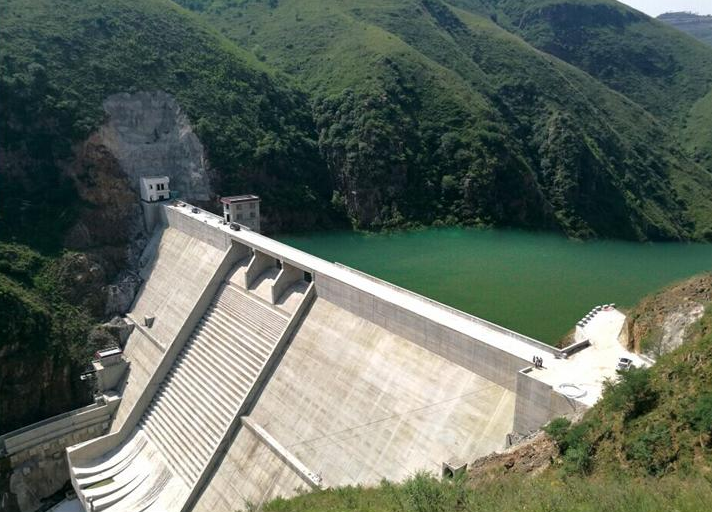 河道治理工水电站资料下载-水电站右岸高低线道路及治理工程投标文件