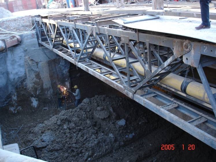 地铁明挖法钢筋工程施工资料下载-地下工程施工之盖挖逆作法（ppt）