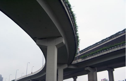 重庆市政桥梁施工规范资料下载-预应力现浇箱梁设计，桥梁设计时可参考~