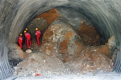 隧道爆破施工组织方案资料下载-隧道爆破施工专项方案