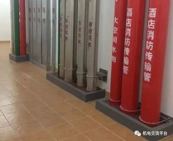 洞口的标准资料下载-管道穿楼板/墙体施工的标准做法，图文解析