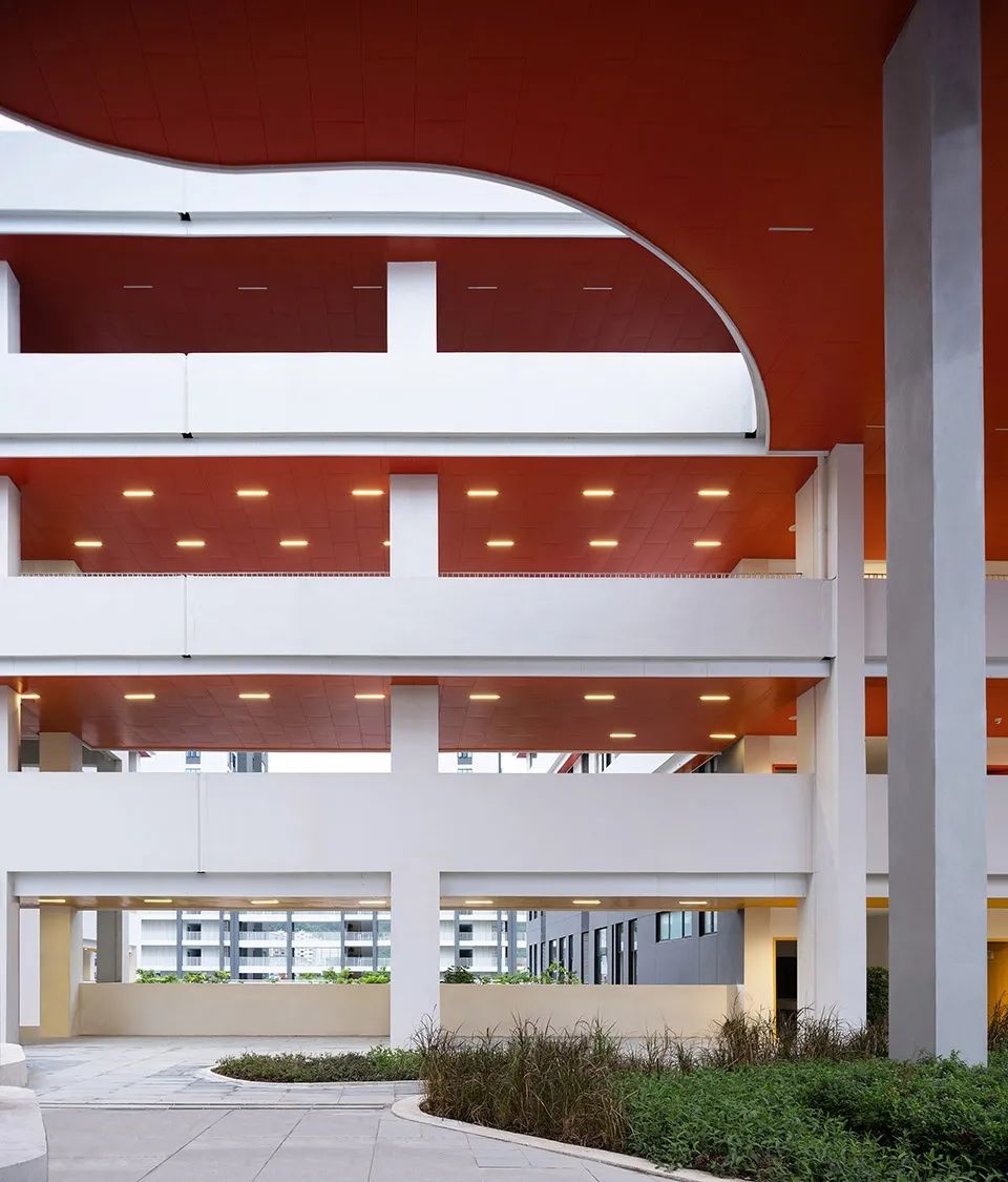 小写新作:用活泼的通廊营造轻暖的校园生活-建筑方案-筑龙建筑设计