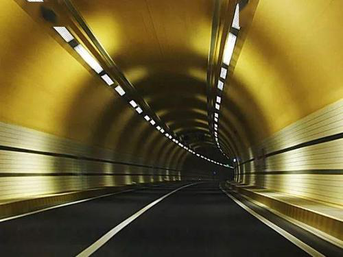 高边坡施工PPT资料下载-隧道及高边坡施工招标文件