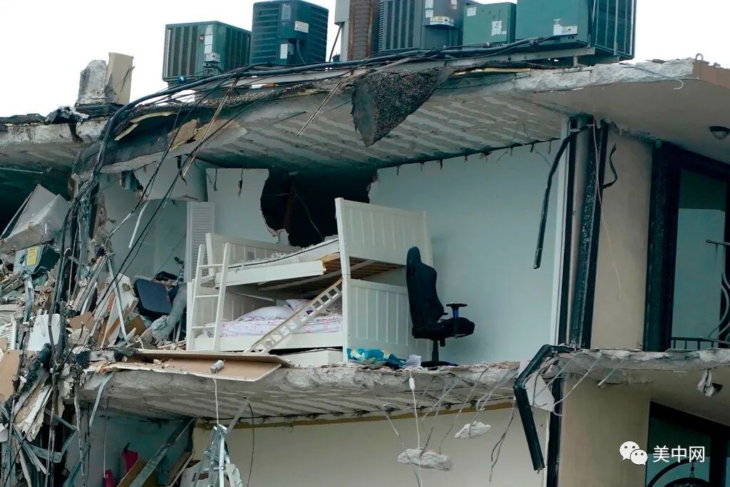 [分享]美国高层公寓楼突然坍塌!99人下落不明!