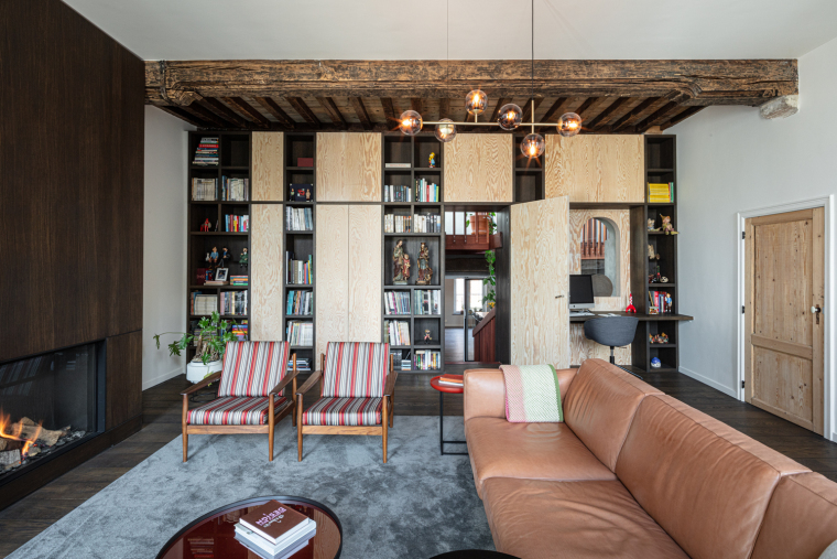 比利时历史建筑改造现代家庭住宅室内实景图.jpg