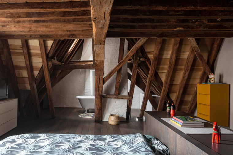 比利时历史建筑改造现代家庭住宅室内实景图5.jpg