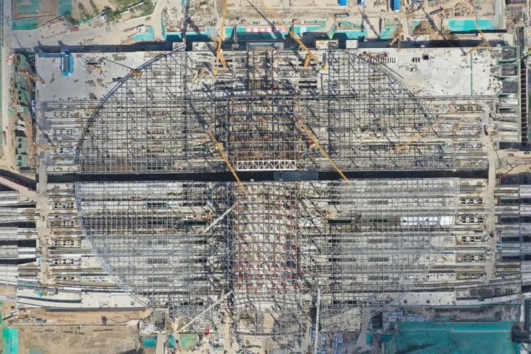 全亚洲最大高铁站—雄安站钢结构建设过程_12