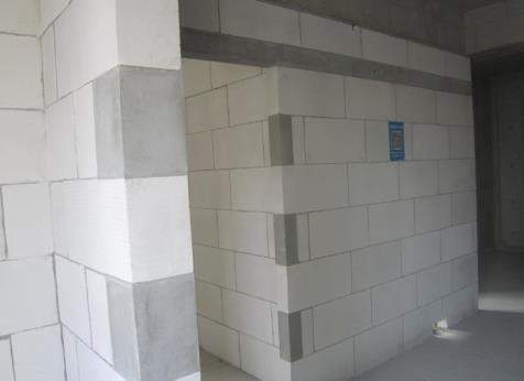 墙体腻子施工工艺资料下载-精确砌块墙体施工工艺
