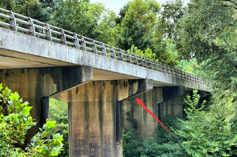 单车道桥梁资料下载-桥梁盖梁设计计算，桥博盖梁、Midas盖梁等