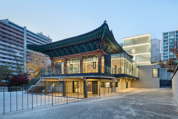 韩国yeodamjae图书馆