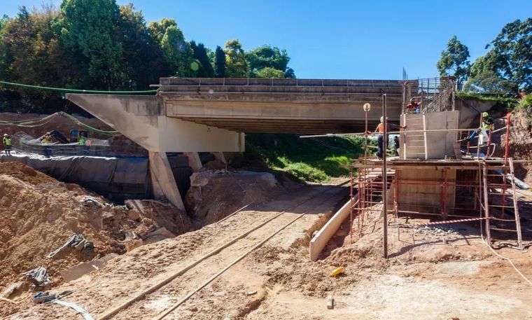 桥梁工程拆除资料下载-道路桥梁工程中有哪些施工技术要点