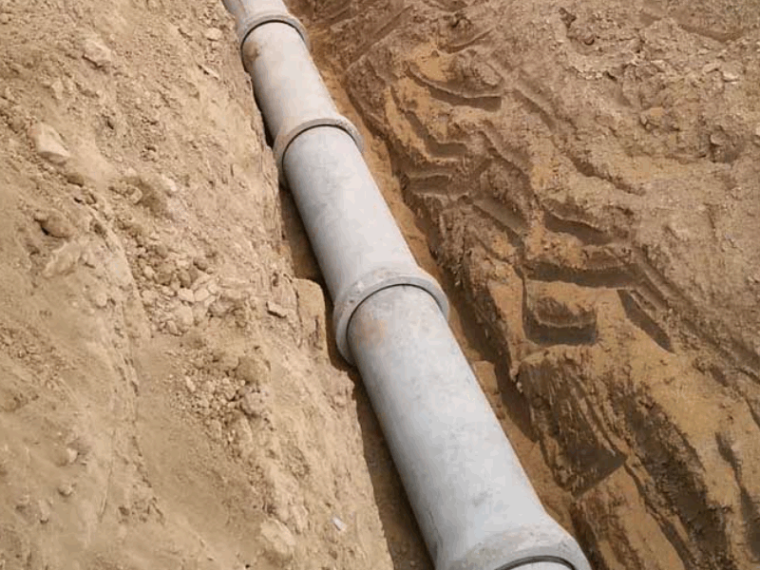 雨水管回填施工技术交底资料下载-[国企]雨水管道铺设接口技术交底2019