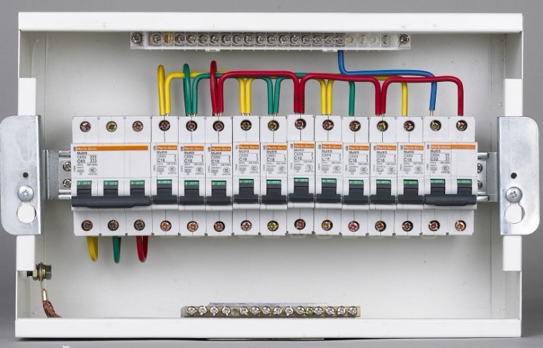 配电箱柜安装施工方案资料下载-L_配电箱安装工程施工方案
